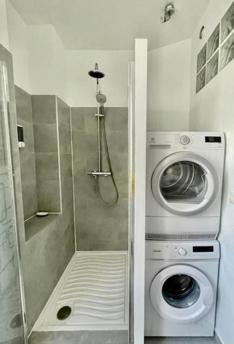Gustave - Charming Eiffel Tower Appartement - Paris Exterior foto