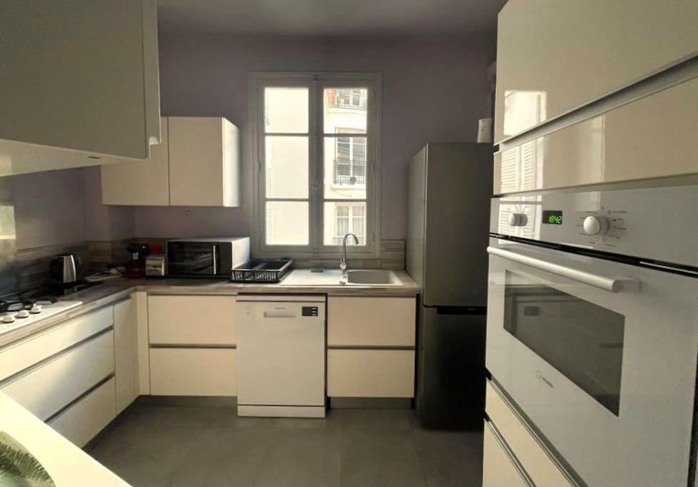 Gustave - Charming Eiffel Tower Appartement - Paris Exterior foto